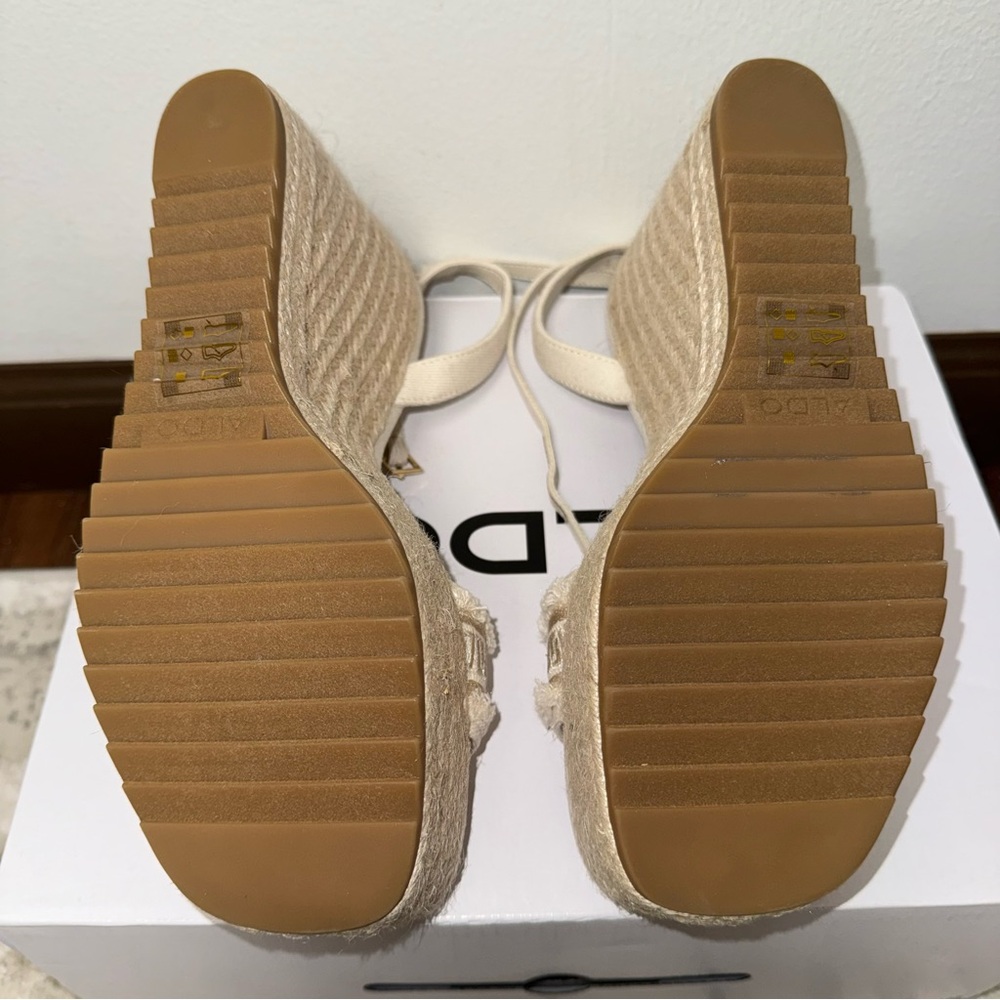 ALDO SoldOut NWTBeige Espadrille Wedge Sandals Fringe Ankle Strap Women's US 7.5 - Picture 8 of 9